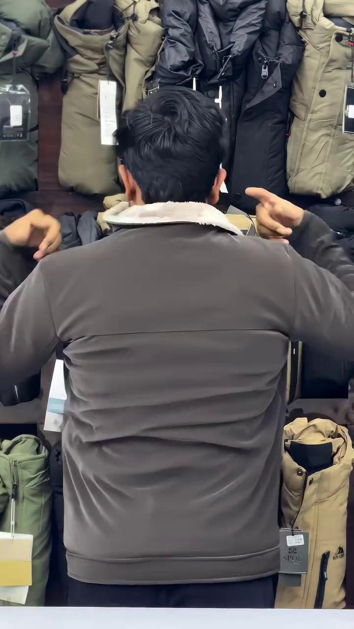 Frost Luxe Winter Jacket – Warm Street Style - Image 3