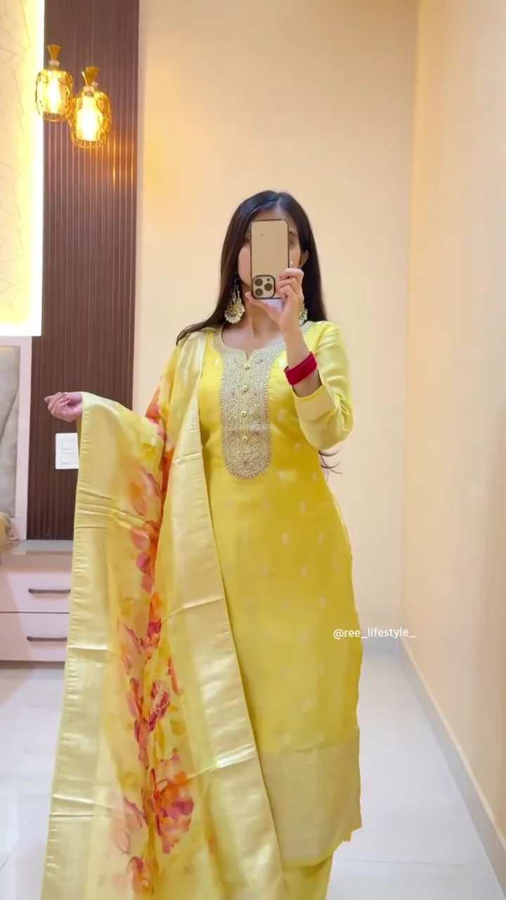 🤎 Brown Floral Ethnic Kurta Set with Dupatta – Elegant Printed Traditional Outfit for Women - Image 2