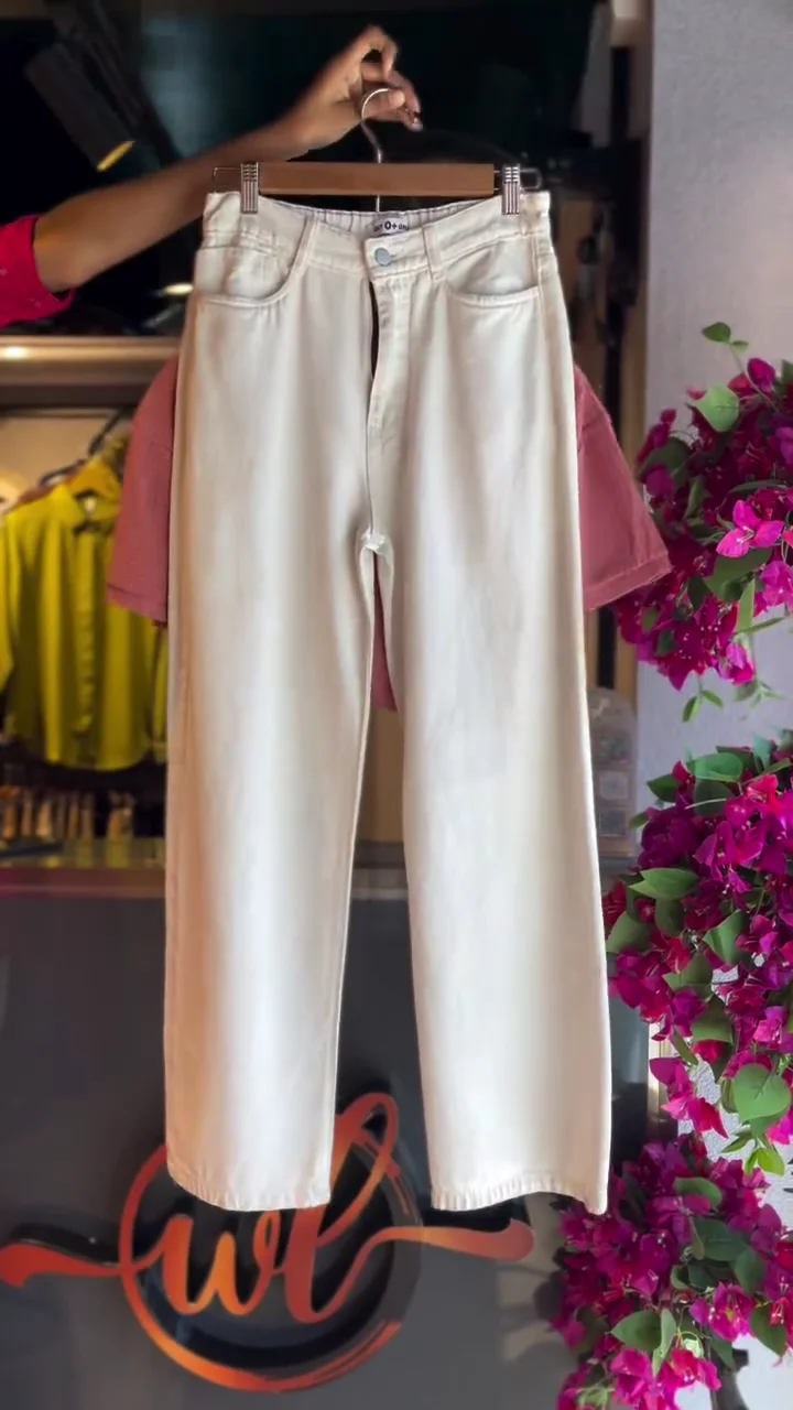 🌸 Textured Pink Top & White Wide-Leg Pants Set – Elegant Casual Co-Ord for Women - Image 3