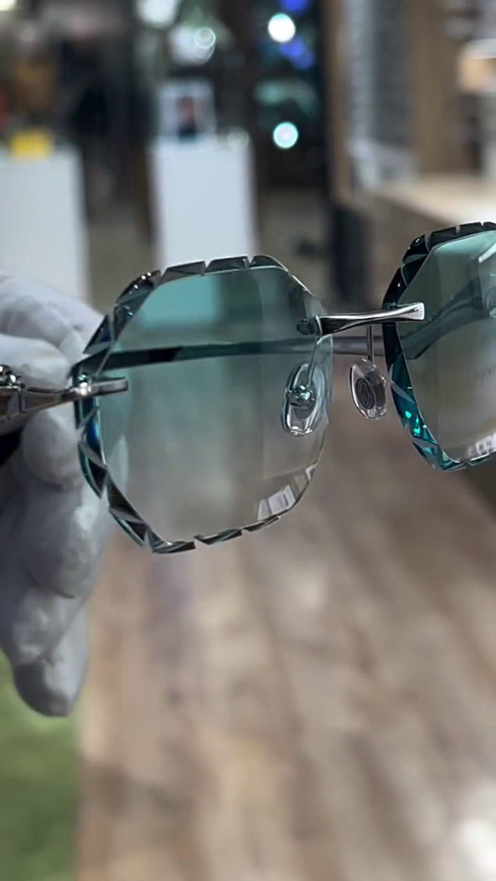 Rimless Designer Sunglasses - Image 4