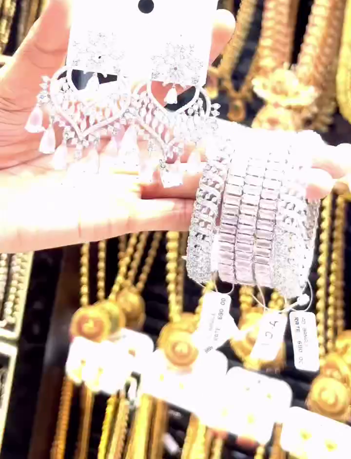 Silver & Ruby Jewelry Set - Image 3