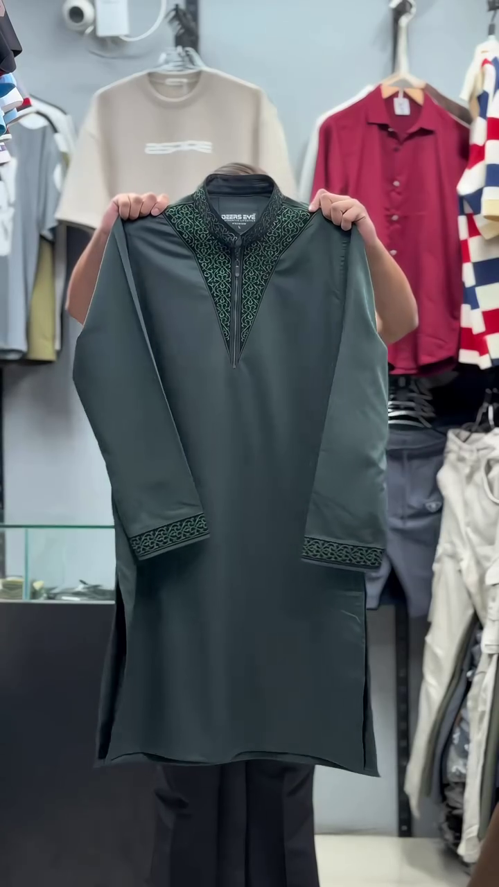 White Embroidered Collar Kurta - Image 2