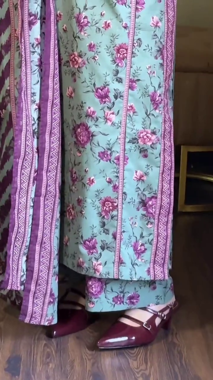 Floral Printed Kurta with Dupatta - Image 3