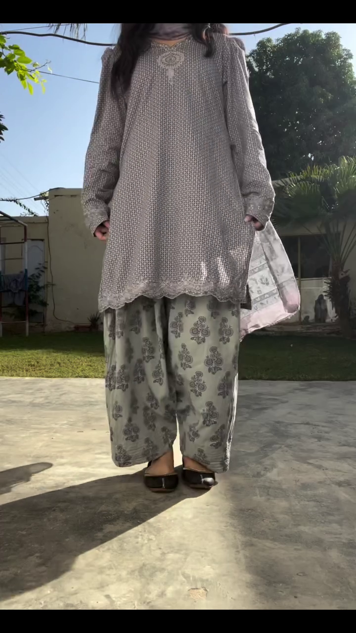 🌿 Graceful Comfort – Printed Kurta with Palazzo - Image 2