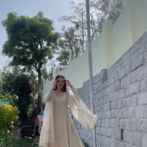 🤍 Royal Grace – Ivory Anarkali Flow Dress